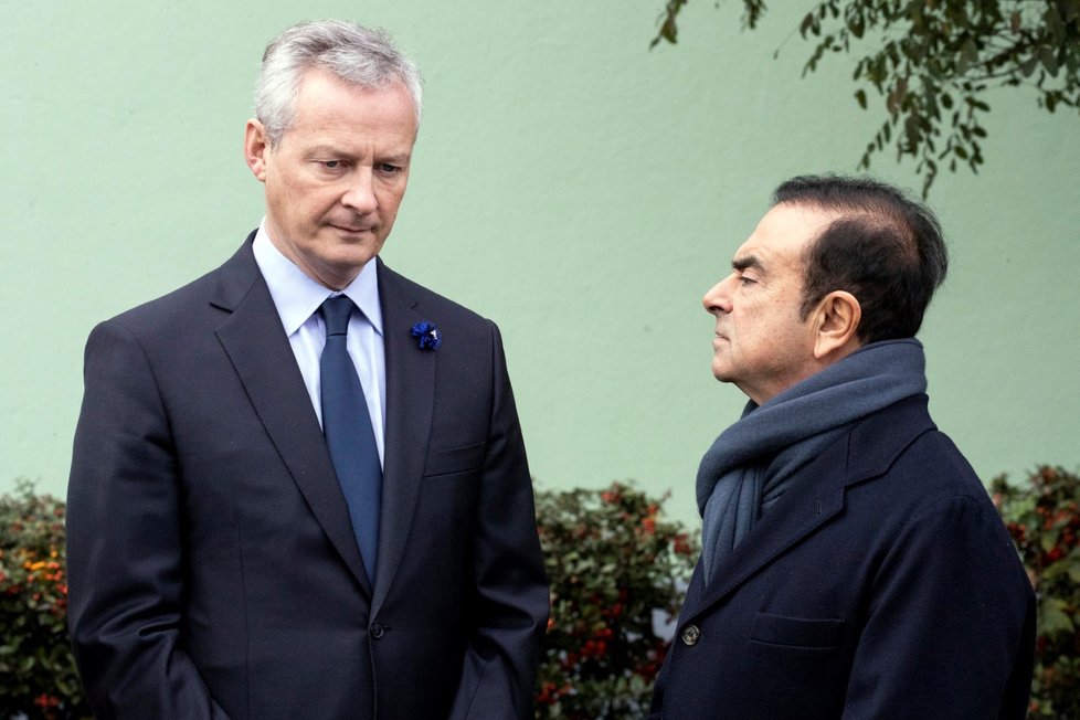 Francouzský ministr pro ekonomiku Bruno Le Maire s Carlosem Ghosnem
