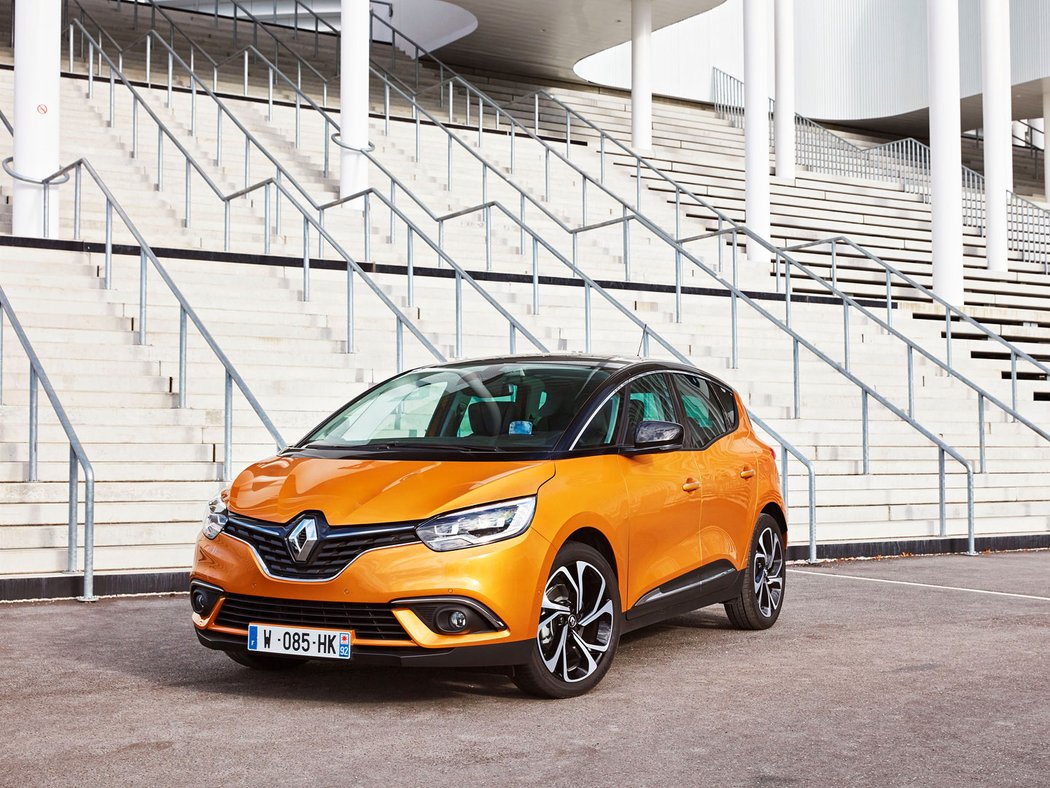 renault novemodely mpv