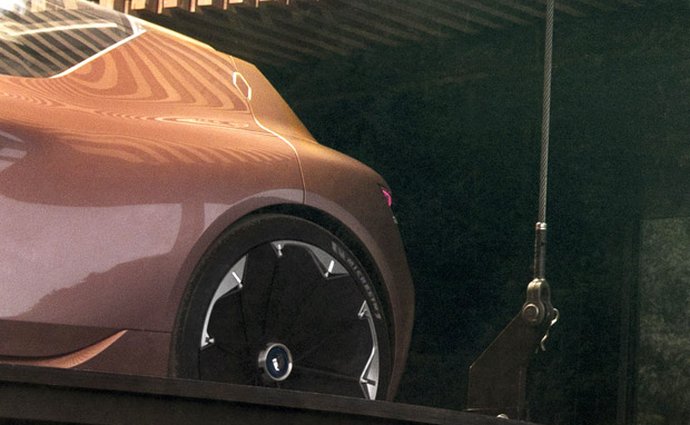Jak budou auta vypadat v roce 2030? Renault to ukáže konceptem Symbioz