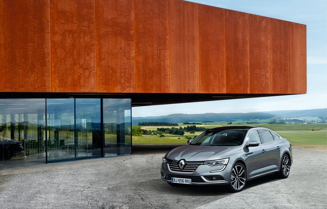 mercedesbenz renault novemodely strednitrida