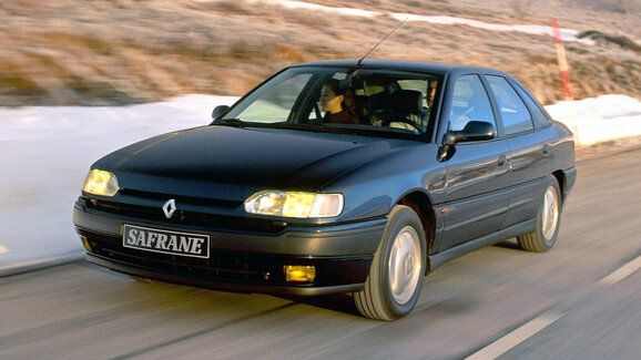 Renault Safrane (1992-2000): Komfortní francouzský kočár mohl mít i dvě turba