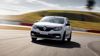 Renault Sandero R.S.: Ostrá Dacia se předvádí