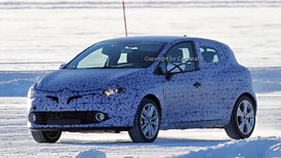 Spy Photos: Renault Clio ještě letos