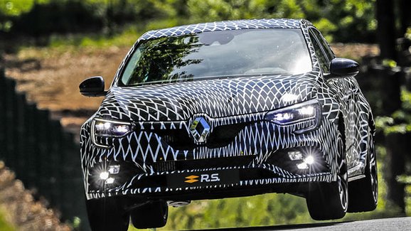 Renault prozradil více o Méganu R.S.: Na výběr budou dva podvozky