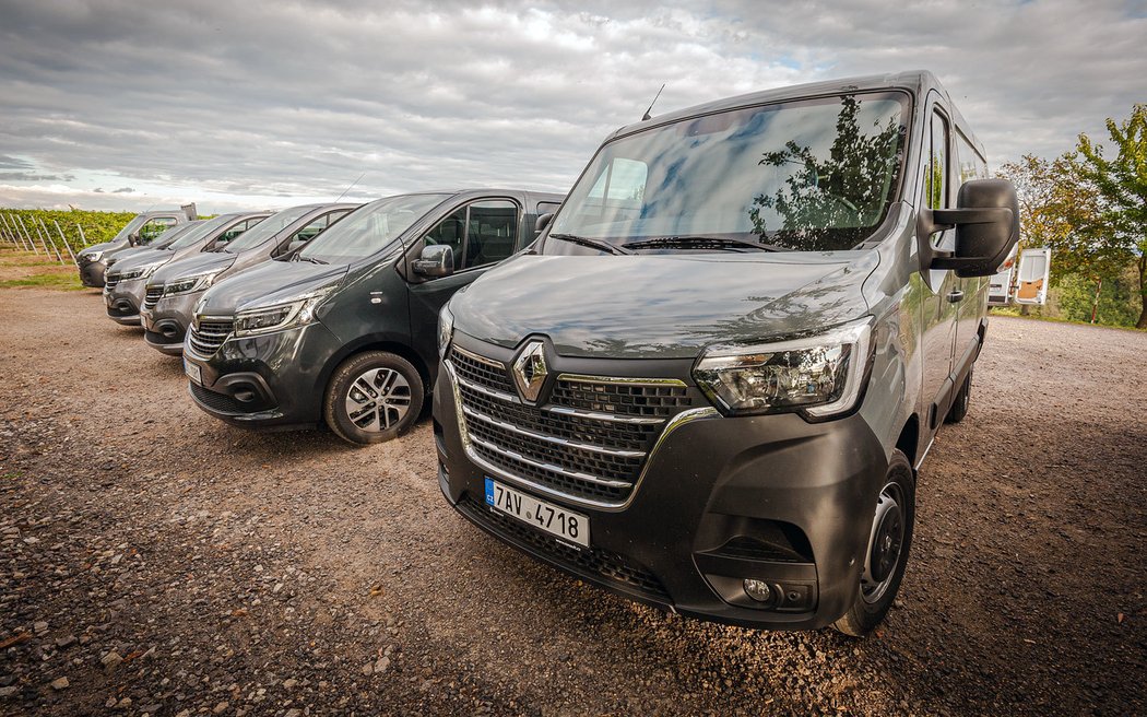 Poprvé za volantem modernizovaných Renaultů Master a Trafic. Zase o krok blíže osobním vozům