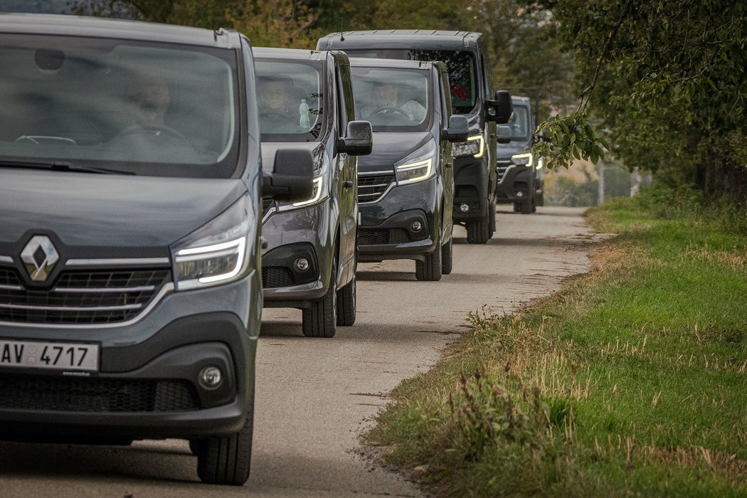 Poprvé za volantem modernizovaných Renaultů Master a Trafic. Zase o krok blíže osobním vozům