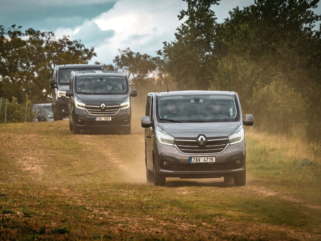 Poprvé za volantem modernizovaných Renaultů Master a Trafic. Zase o krok blíže osobním vozům