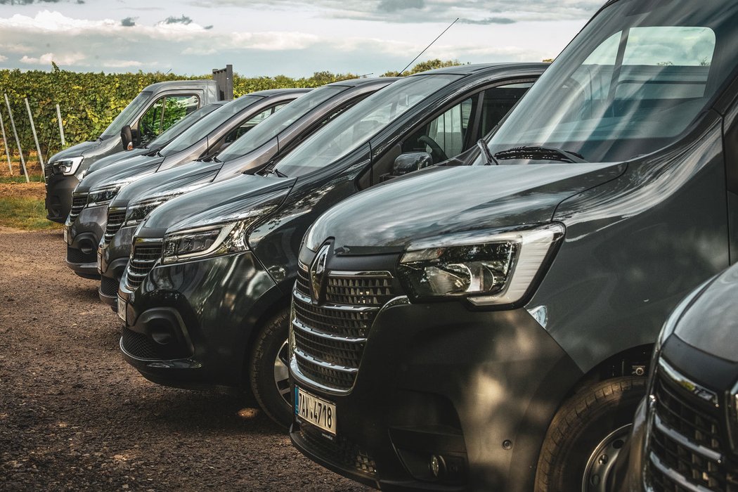 Poprvé za volantem modernizovaných Renaultů Master a Trafic. Zase o krok blíže osobním vozům