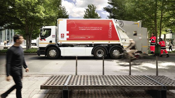 Renault Trucks dodal první elektrický D Wide Z.E. nové generace pro svoz komunálního odpadu 