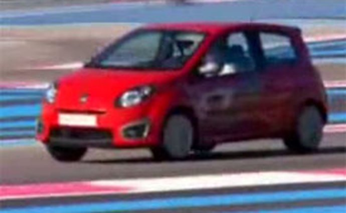 Video: Renault Twingo RS – Fernando Alonso za volantem