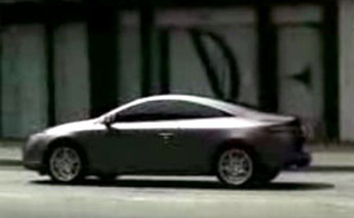 Video: Renault Laguna Coupé – elegantní doplnění řady