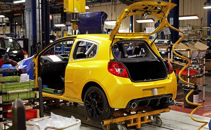 Renault údajně vydírá své zaměstnance