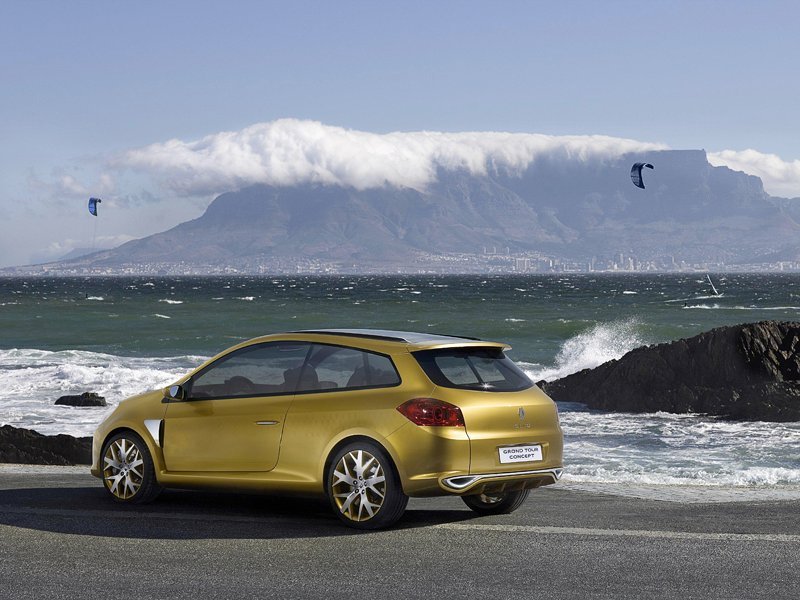 Clio Grand Tour Concept