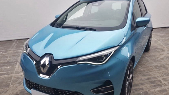 Renault Zoe druhé generace unikl na veřejnost. Největší změny schovává uvnitř