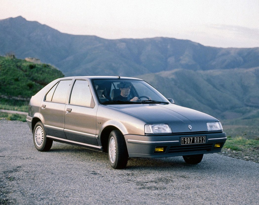 1988 Renault 19