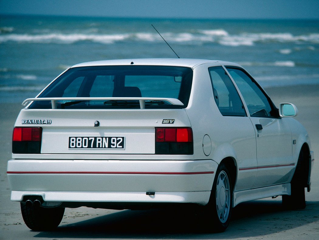 1990 Renault 19