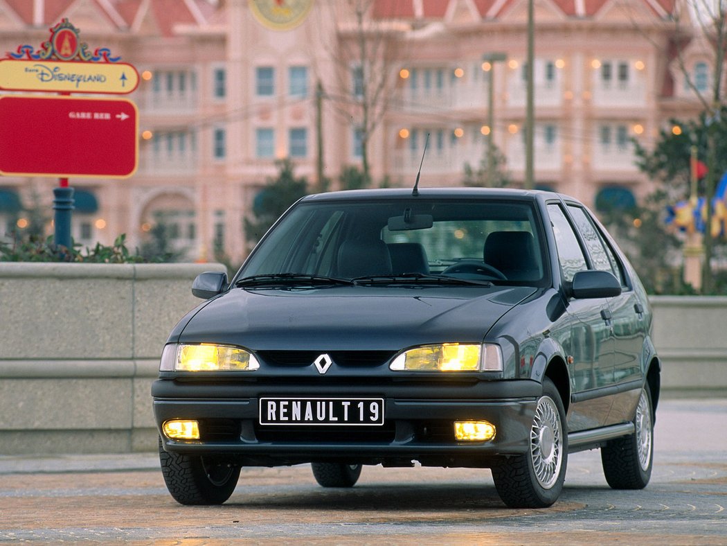 1992 Renault 19