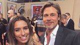 Brad Pitt má novou známost: Krásnou blondýnu už stihl pozvat na rande!