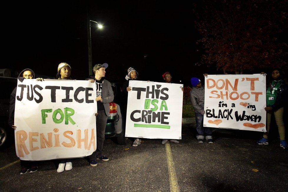 Černoši i běloši se dožadují spravedlnosti za Renishu