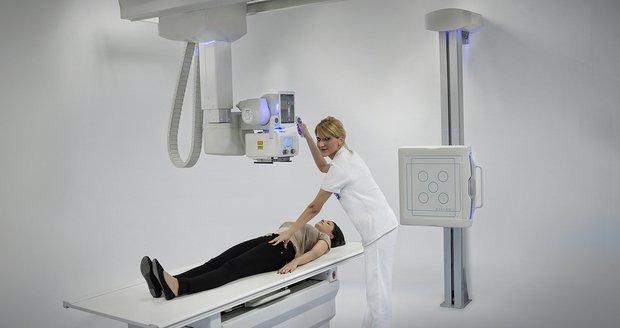 70kilový rentgen zabil pacientku (†80): V Třebíči mají stejný přístroj!