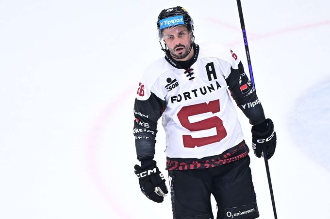 Sparta vládla v Ostravě, dvěma góly přispěl Shore. Dělá náš tým silnějším, chválil Řepík Sparta vládla v Ostravě, dvěma góly přispěl Shore. Dělá náš tým silnějším, chválil Řepík