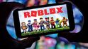 Dětský fenomén. Roblox hrají milióny dětí po celém světě. Svět miniher, virtuální měny nebo diskusních místností se stal také rájem sexuálních predátorů. Dětský fenomén. Roblox hrají milióny dětí po celém světě. Svět miniher, virtuální měny nebo diskusních místností se stal také rájem sexuálních predátorů.