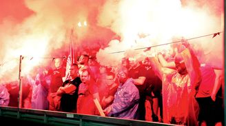 Čeká český fotbal technologická revoluce, nebo útok na občanské svobody? Čeká český fotbal technologická revoluce, nebo útok na občanské svobody?