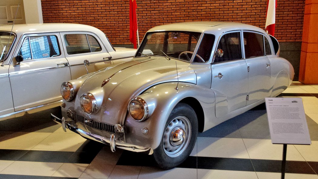 Tatra 87