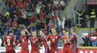 Fotbalisté Česka se radují po gólu do sítě Kazachstánu