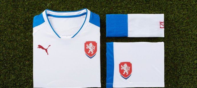 Nové venkovní dresy české reprezentace pro EURO