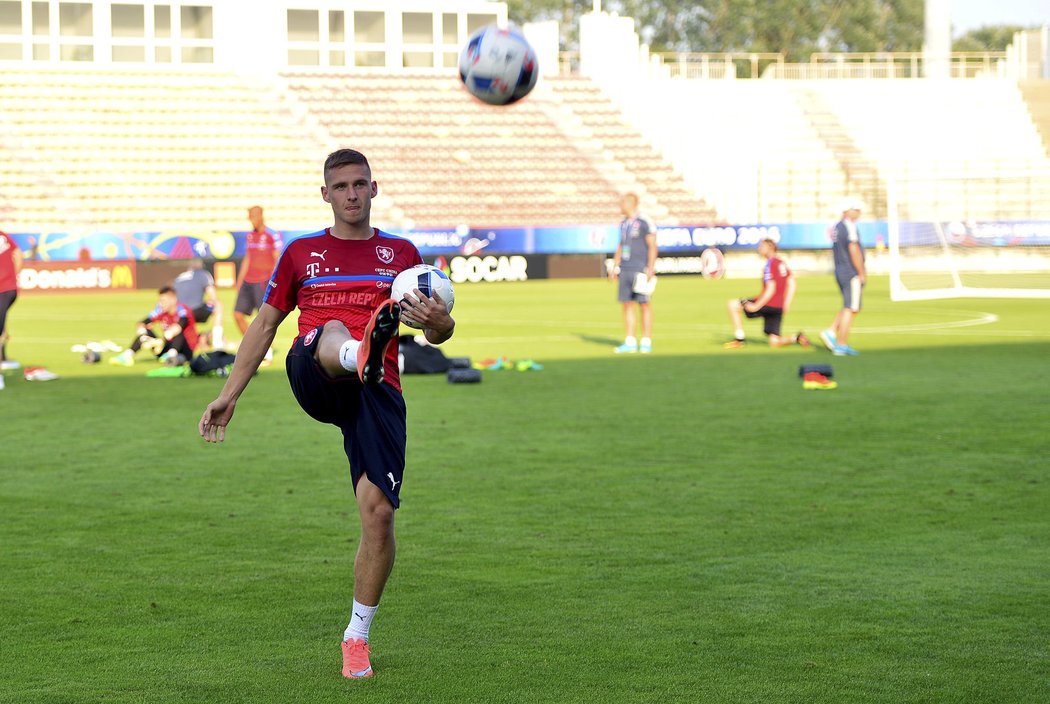 Obránce české reprezentace Pavel Kadeřábek na tréninku