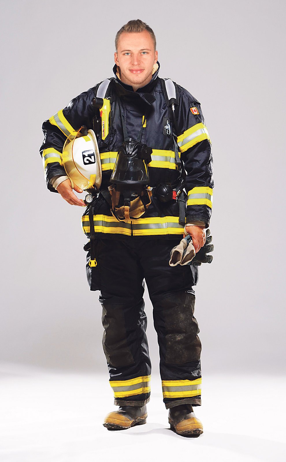 MICHAL KADLEC, hasič | Ve třeťáku chtěl s obchodní akademií seknout. Ale nakonec ji dodělal. Jako malý chtěl být hasičem.