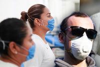 Zoufalství lékařky Terezy: Darujte zdravotníkům respirátory, prosí