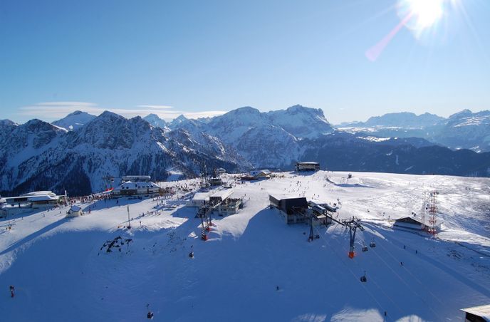 Hotel Bonfanti a atmosféra kolem