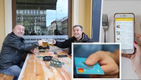 Češi nasávají atmosféru otevřených zahrádek: Na pivo nově i přes aplikaci
