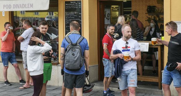 Zmatek s testy na zahrádkách: Hospodští nemají právo je kontrolovat, varují pivovarníci