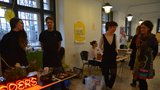 Z Pražanů se stali kuchaři: Amatéři na Restaurant day otevřeli své „podniky“