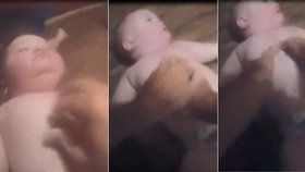 Dramatickou resuscitaci devatenáctiměsíčního miminka zachytila kamera na hrudi jednoho z policistů.