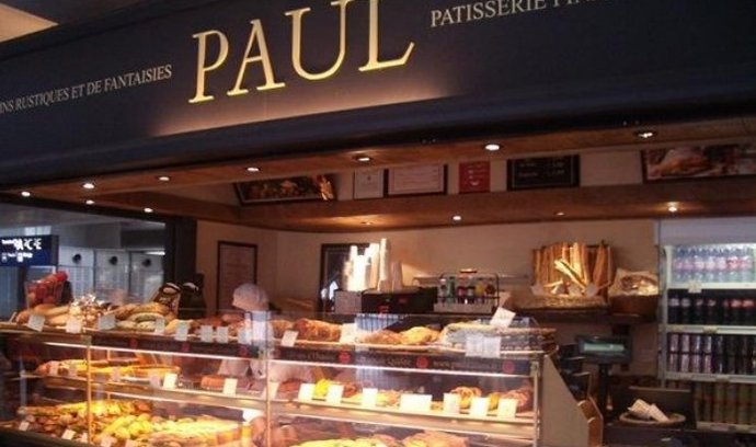 Řetězce prodejců čerstvých baget a pečiva expandují. V pasáži Broadway na pražských Příkopech otevřelo svoji šestou pobočku v tuzemsku francouzské pekařství Paul.