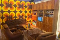 Dva kanály, žádný ovladač, nekonečné estrády. Zavzpomínejte na televizi za socialismu!