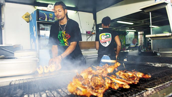 Obyvatelé ostrova Réunion milují pikniky pod širým nebem a streetfood, který má často podobu grilovaných kuřat