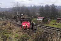 Mrtvola na kolejích: Vlaky mezi Plzní a Strakonicemi mají stopku