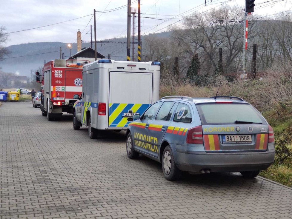 Na kolejích v Řevnicích našli 10. ledna 2020 mrtvého muže, srazil ho vlak.