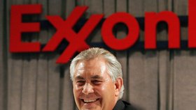 Trump si za ministra zahraničí vybere šéfa firmy Exxon Mobil.