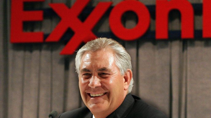 Trump si za ministra zahraničí vybere šéfa firmy Exxon Mobil