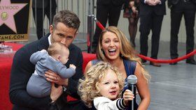 Hollywoodský pár Ryan Reynolds a Blake Lively: Poprvé ukázali obě dcery!
