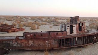 Vysychání Aralského jezera by měly zastavit i tři miliardy dolarů od dárců
