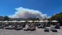 Řecký ostrov Rhodos zasáhl obrovský požár.