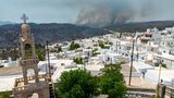 Požáry na Rhodosu zničily lidem dovolenou: Cestovky peníze vrátit musí, vysvětluje právnička