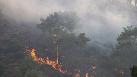 Boj s požáry na Rhodosu (23. 7. 2023)